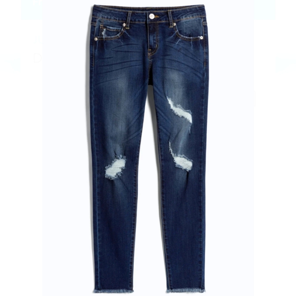 NWT Just USA Distressed Jeans